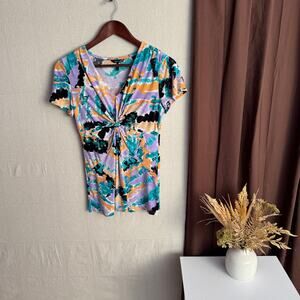 Daisy Fuentes Blouse Size S Multicolor Abstract Paint Print V-Neck Short Sleeve